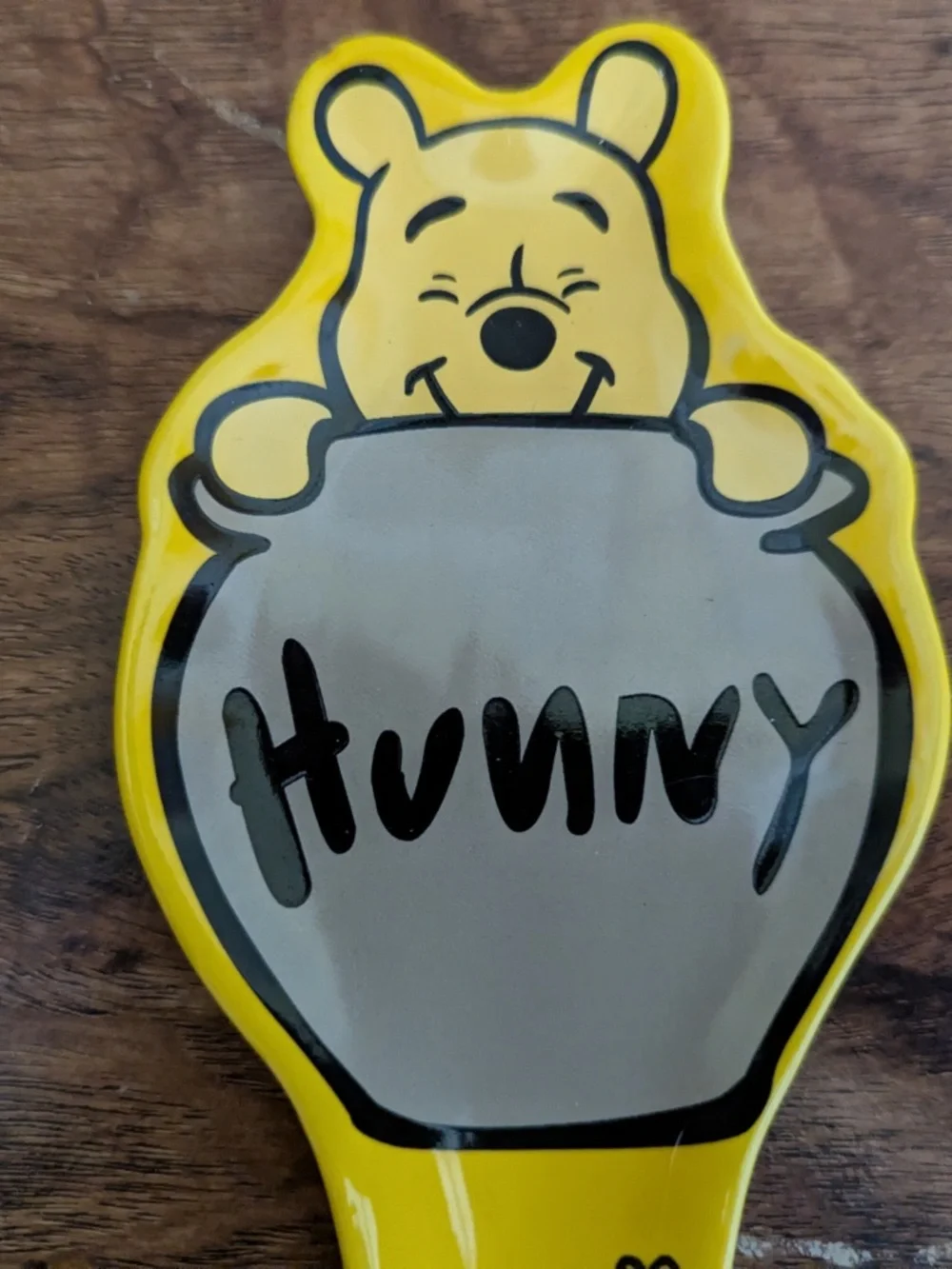 Disney Winnie the Pooh in Hunny Pot with Bees Yellow Ceramic Spoon Rest
